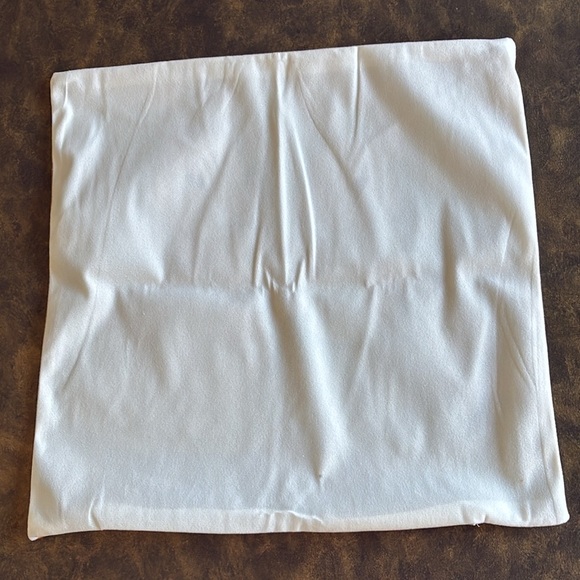 NWT Beatrix Potter Peter Rabbit inspired fairytale fantasy throw pillow cover OS - Picture 2 of 16